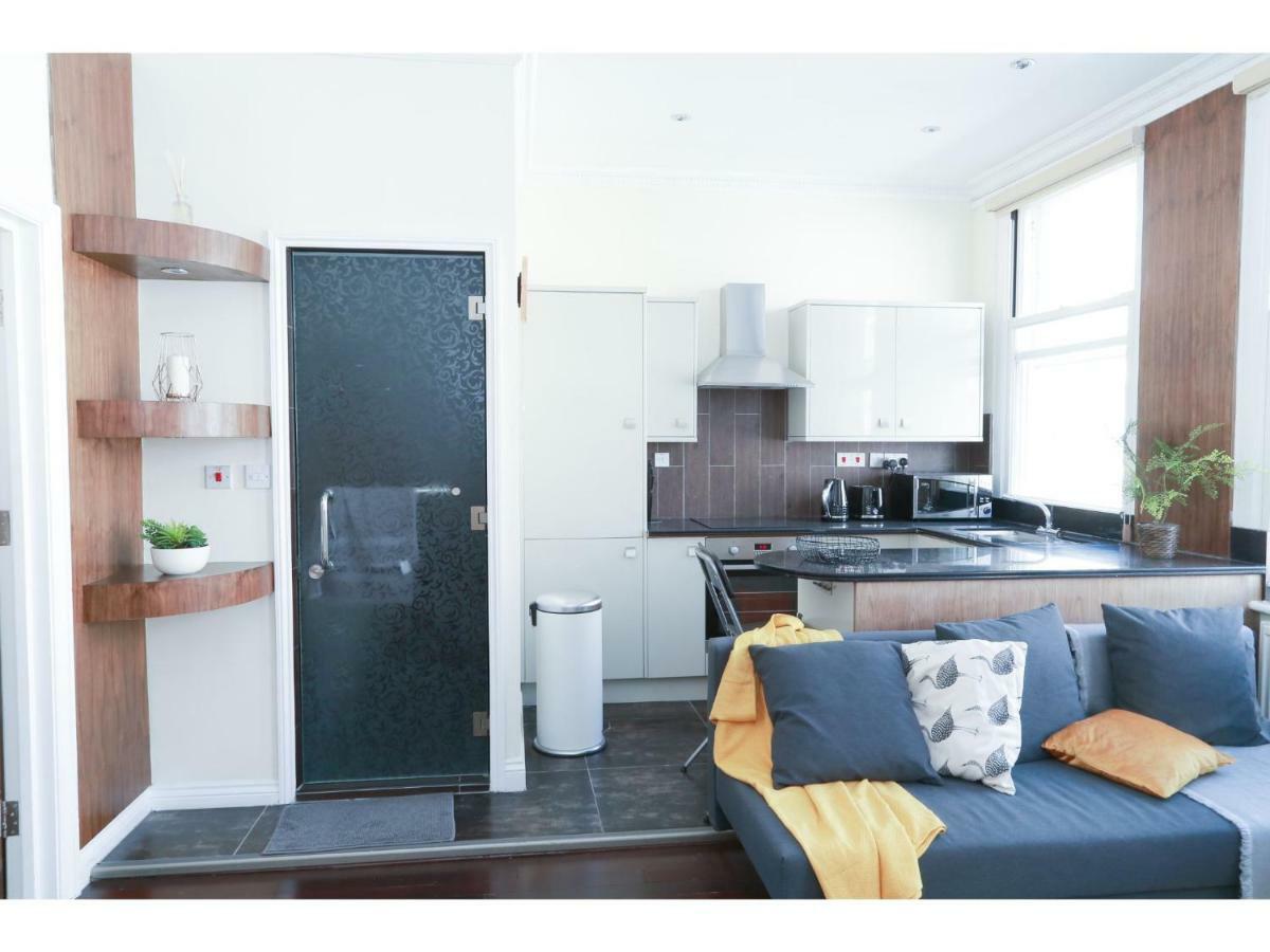 Pass The Keys West End Apartment Near Tottenham Court Road London Exterior photo